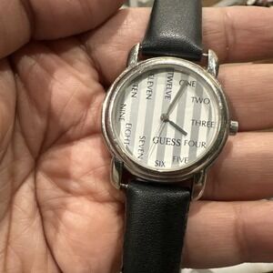 Working Vintage Guess Unisex Watch 1993 Silver Tone Gray Fancy Dial 34mm Fit 7.5